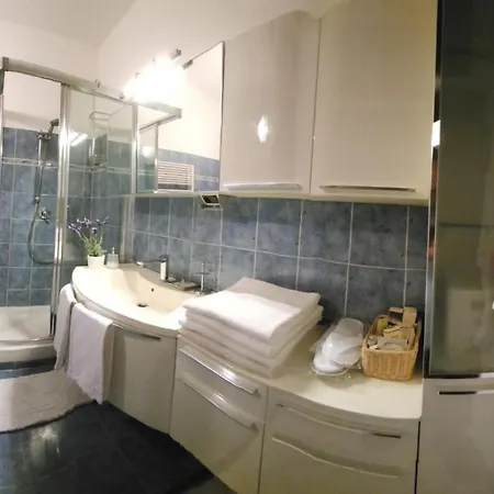 Boschetto49 Apartamento *