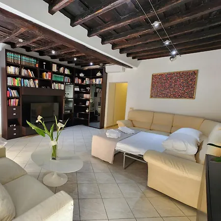 Apartment Boschetto49 *